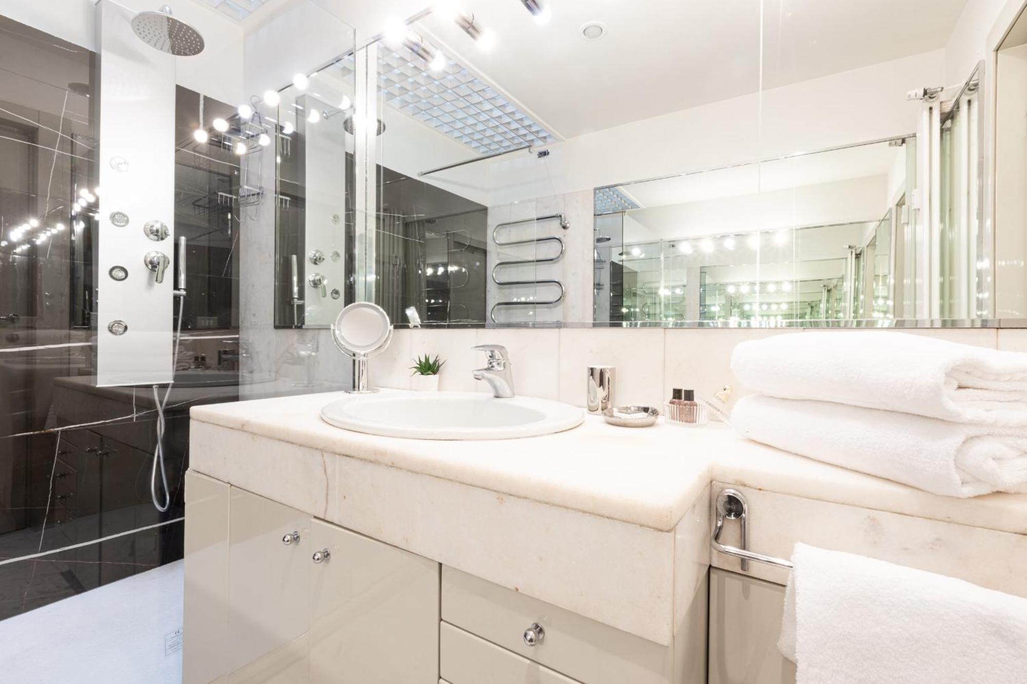 מילאנו Monte Napoleone Split-Level Terrace Apartment - Top Collection מראה חיצוני תמונה