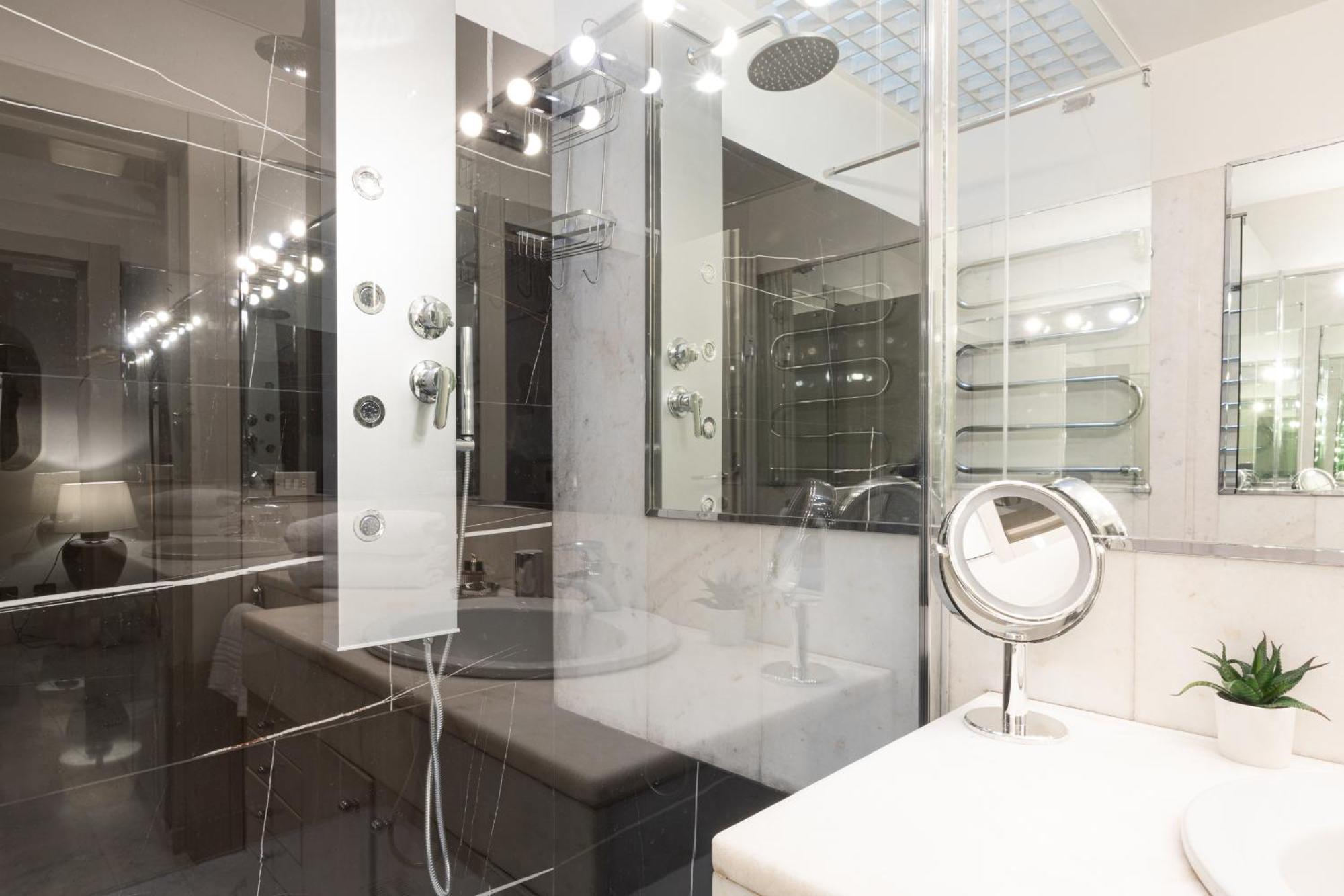 מילאנו Monte Napoleone Split-Level Terrace Apartment - Top Collection מראה חיצוני תמונה