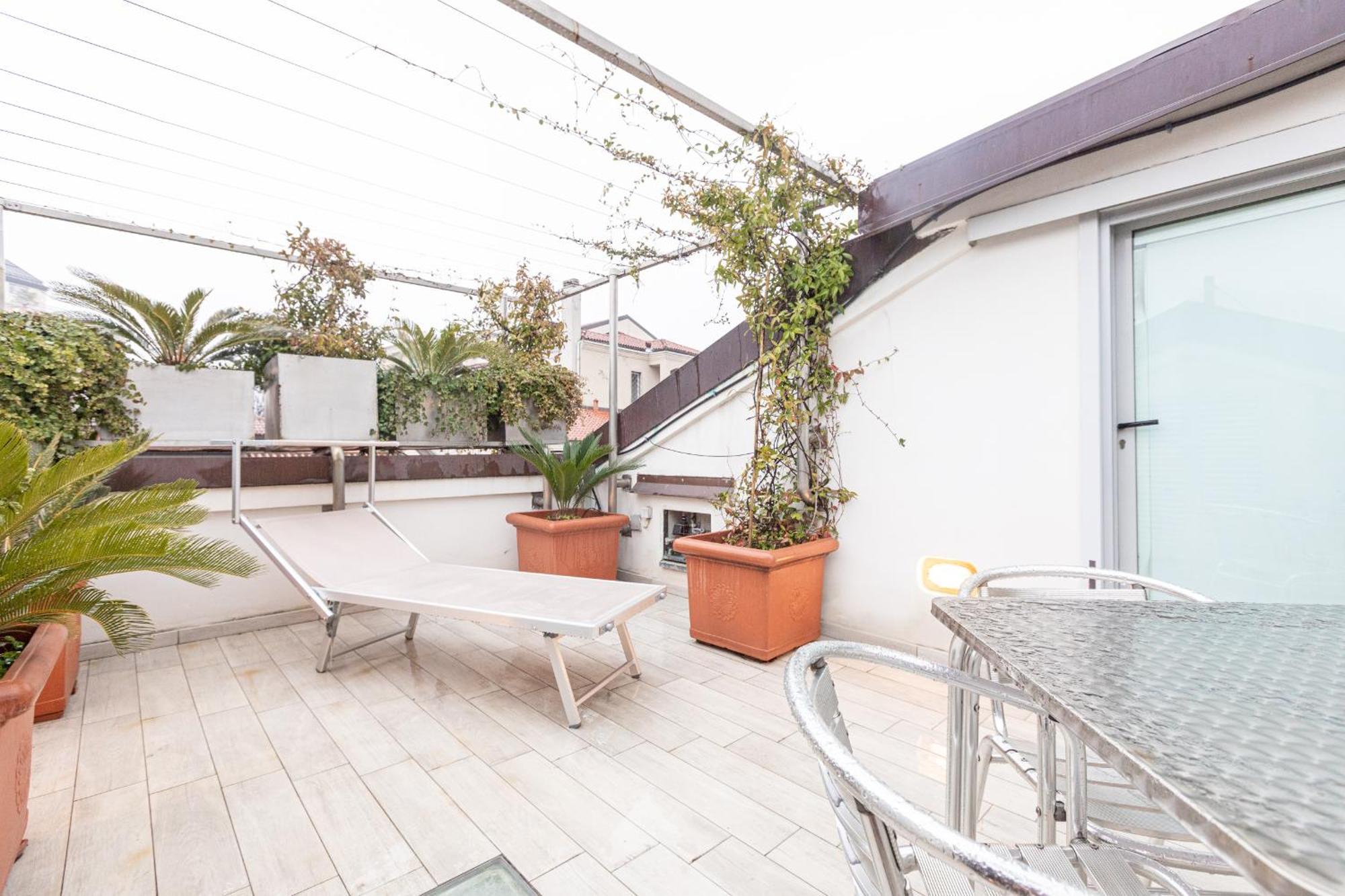 מילאנו Monte Napoleone Split-Level Terrace Apartment - Top Collection מראה חיצוני תמונה